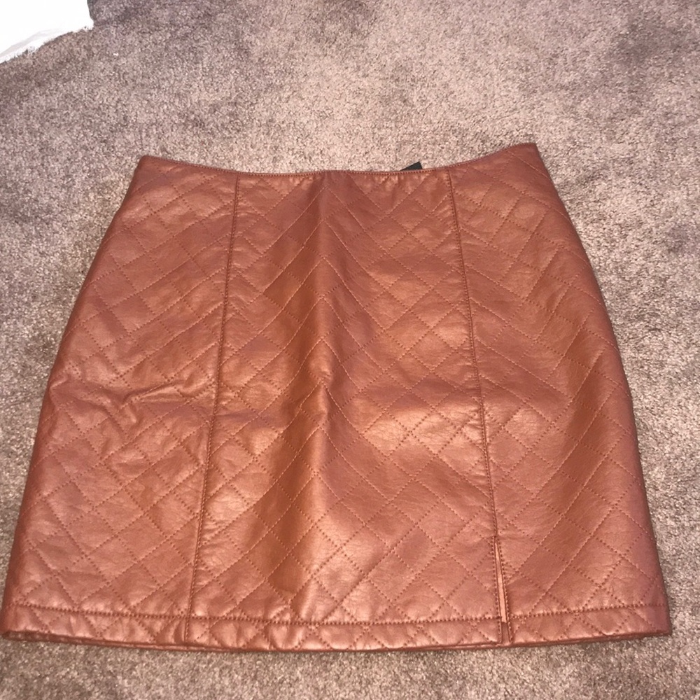 MINI SKIRT